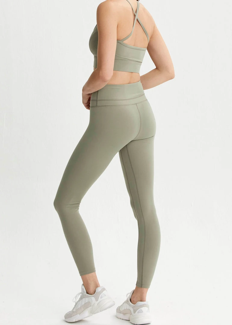 Varley Home Page High Rise 7/8ths Biona Legging 3 Varley Home Page High Rise 7/8ths Biona Legging