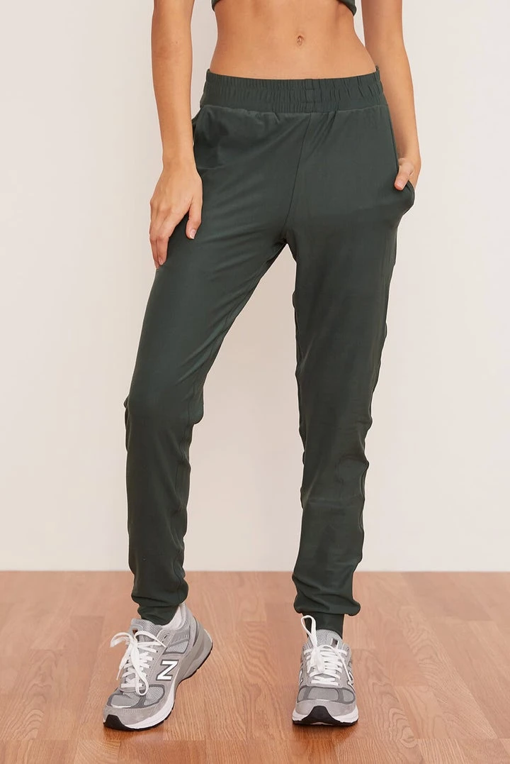 Wolven Home Page Thyme Jogger 1 Wolven Home Page Thyme Jogger